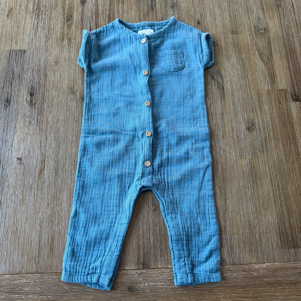 3/20$ Little Planet baby romper size 9 months